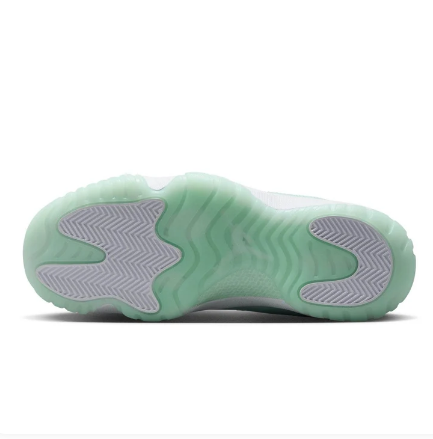 Air Jordan 11 Retro Low 'Igloo' (Women's)